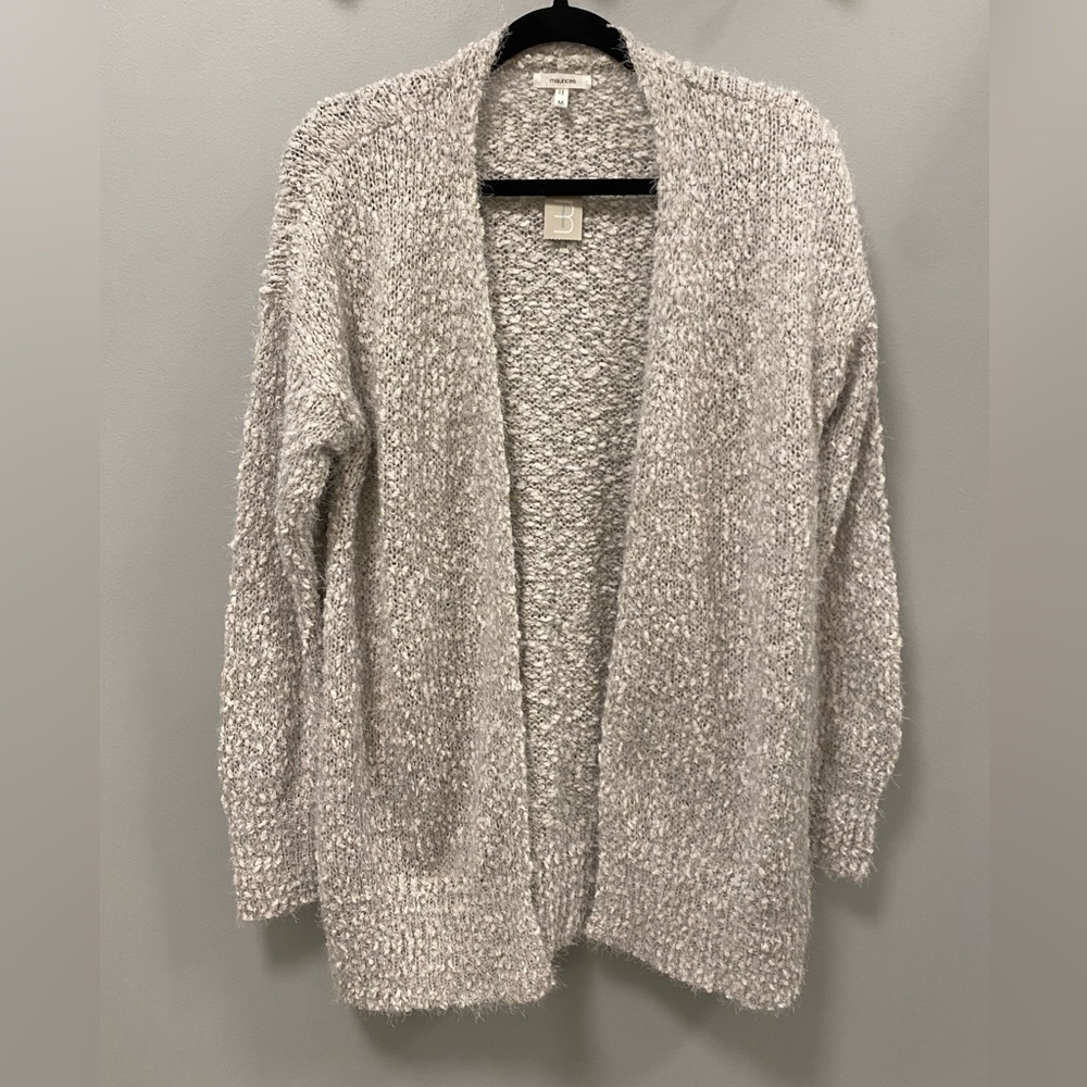 NWT Maurices woman’s light grey sweater
